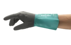 Kemikaalisuojakäsine