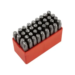 Kirjain- ja numeromeistisarja