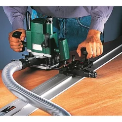 Käsiyläjyrsinsovitin