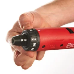 Kulmaruuvinväännin