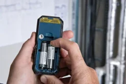 Laseretäisyysmittalaite