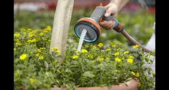 Monitoiminen kastelupistooli