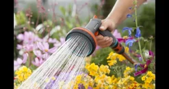 Monitoiminen kastelupistooli