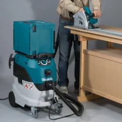 Märkä- ja kuivaimuri