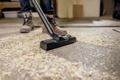 Märkä- ja kuivaimuri