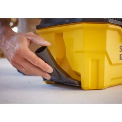 Märkä- ja kuivaimuri