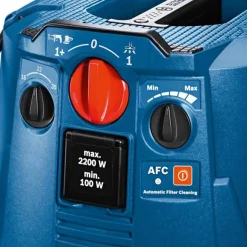 Märkä- ja kuivaimuri