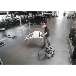 Märkä- ja kuivaimuri