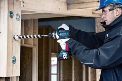 Porakone-ruuvinväännin